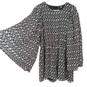 Fire Los Angeles Boho‎ Bell Sleeve Romper L Black White Geometric Festival Indie